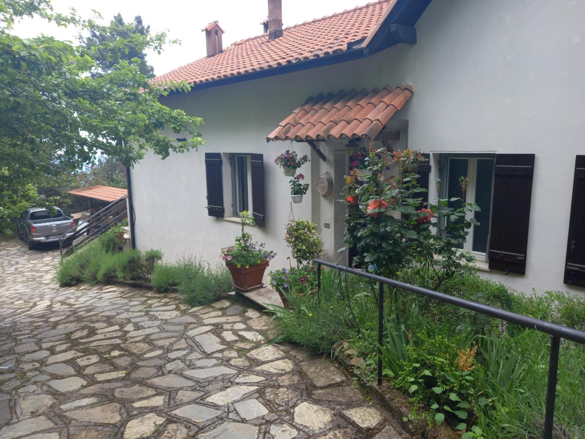 B&B Le Camelie Del Bosco Baiardo Extérieur photo