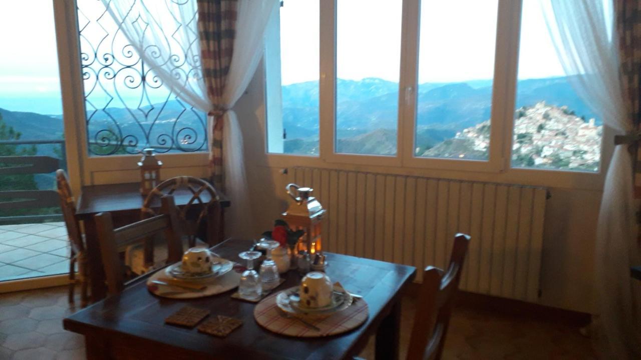 B&B Le Camelie Del Bosco Baiardo Extérieur photo